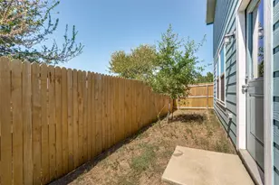 3395 Peyton Lila Rd, Dallas, TX 75212 - Photo 24