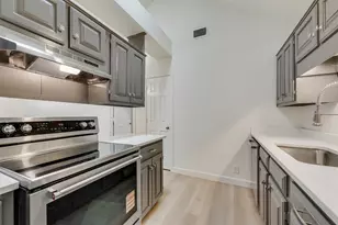 1104 Oaktree St, Denton, TX 76209 - Photo 6