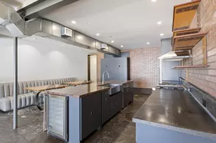 511 N Akard St, Dallas, TX 75201 - Photo 20