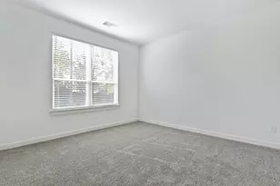 718 W Texas St, Denison, TX 75020 - Photo 16