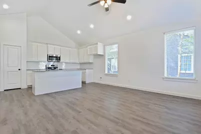 718 W Texas Street, Denison, TX 75020 - Photo 4