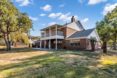 2620 Brookridge Drive, Hurst, TX 76054 - Photo 14