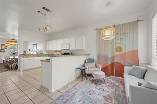 1915 S 7th St, Waco, TX 76706 - Photo 12