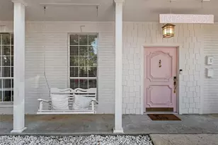 1915 S 7th St, Waco, TX 76706 - Photo 2