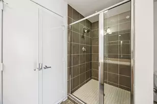 1001 Belleview St, Dallas, TX 75215 - Photo 16