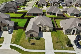 3724 Twin Pines Dr, Grand Prairie, TX 76065 - Photo 6