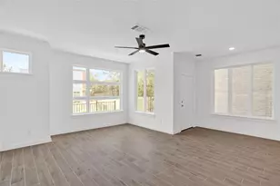 312 Oakbend Dr, Lewisville, TX 75067 - Photo 6