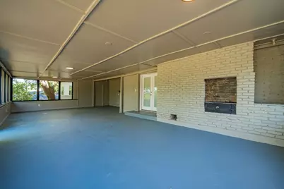 805 9th Street, Grand Prairie, TX 75050 - Photo 30