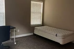 514 E Brockett St, Sherman, TX 75090 - Photo 12