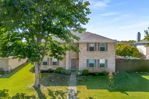 2905 Meadow Bluff Dr, Wylie, TX 75098 - Photo 2