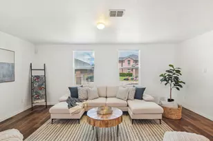 2905 Meadow Bluff Dr, Wylie, TX 75098 - Photo 6