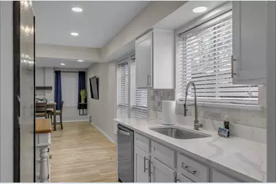 1709 Elk Grove Drive, Richardson, TX 75081 - Photo 8