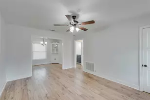 1033 E Elm St, Hillsboro, TX 76645 - Photo 12