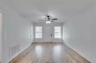 1033 E Elm St, Hillsboro, TX 76645 - Photo 10