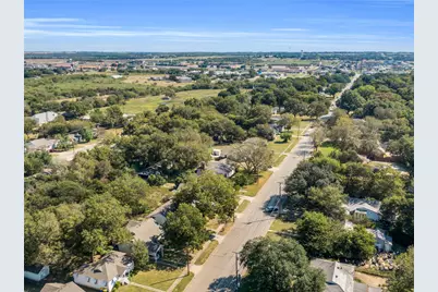 1033 E Elm Street, Hillsboro, TX 76645 - Photo 28