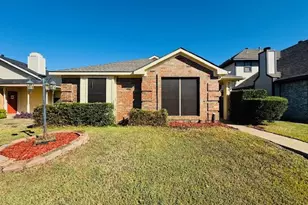 313 Conger Dr, Mesquite, TX 75149 - Photo 1
