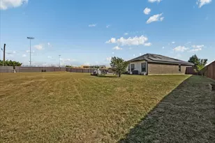 14201 Bridgeview Ln, Dallas, TX 75253 - Photo 26