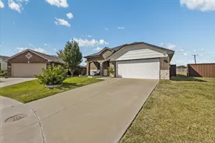 14201 Bridgeview Ln, Dallas, TX 75253 - Photo 2