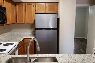 9811 Walnut St, Dallas, TX 75243 - Photo 8