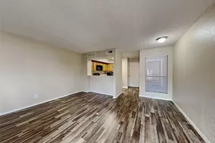9811 Walnut St, Dallas, TX 75243 - Photo 10