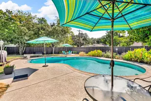 3708 Waldorf Dr, Dallas, TX 75229 - Photo 32