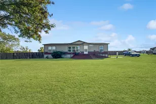 128 Willow Ridge Cir, Southmayd, TX 75092 - Photo 2