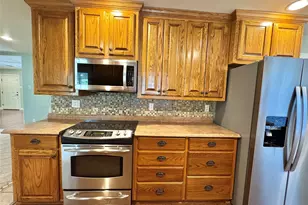 1905 Bridle Ln, Gainesville, TX 76240 - Photo 12