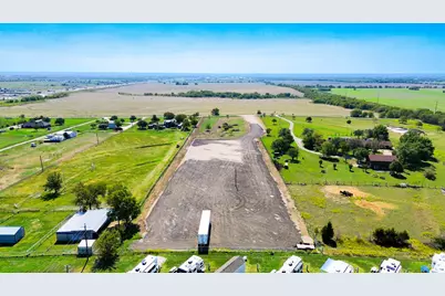 3326 W Lois Road, Sanger, TX 76266 - Photo 6