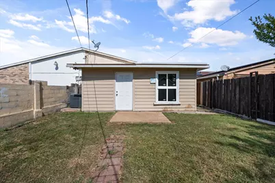 621 Stonehenge Drive, Grand Prairie, TX 75052 - Photo 38