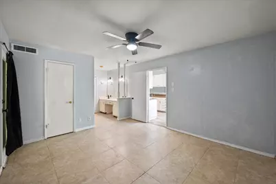 621 Stonehenge Drive, Grand Prairie, TX 75052 - Photo 36