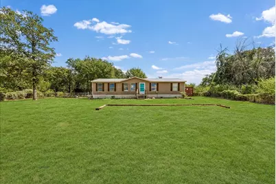 107 Hidden View Court, Springtown, TX 76082 - Photo 4