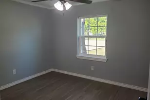 206 Springbranch Dr, Garland, TX 75043 - Photo 10