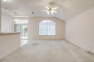 2742 Lakeside Dr, Burleson, TX 76028 - Photo 14