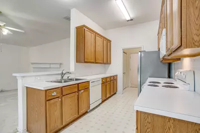 2742 Lakeside Drive, Burleson, TX 76028 - Photo 20