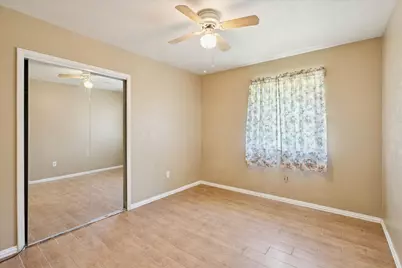 1113 2nd Street, Grand Prairie, TX 75051 - Photo 20