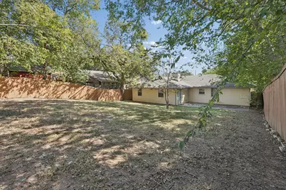 1113 2nd Street, Grand Prairie, TX 75051 - Photo 30