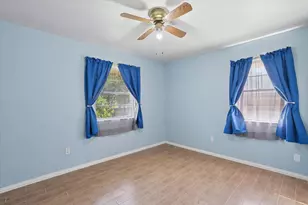 1113 2nd St, Grand Prairie, TX 75051 - Photo 22