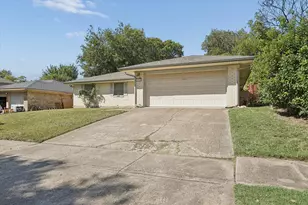 1113 2nd St, Grand Prairie, TX 75051 - Photo 32