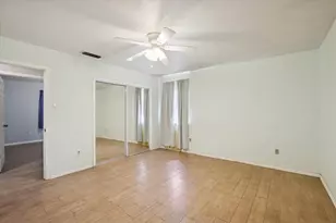 1113 2nd St, Grand Prairie, TX 75051 - Photo 24