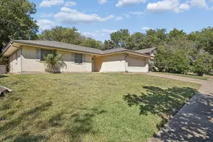 1113 2nd St, Grand Prairie, TX 75051 - Photo 1