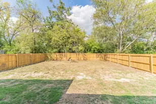 212 Beckham St W, Sulphur Springs, TX 75482 - Photo 22