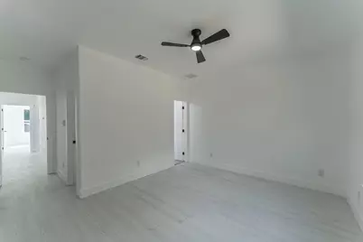 212 Beckham Street W, Sulphur Springs, TX 75482 - Photo 16