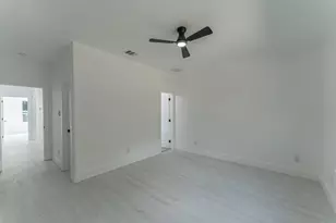 212 Beckham St W, Sulphur Springs, TX 75482 - Photo 16