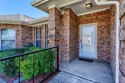 9410 Chimneywood Drive, Rowlett, TX 75089 - Photo 2
