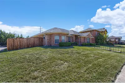 9410 Chimneywood Drive, Rowlett, TX 75089 - Photo 4