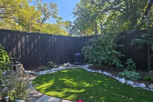 1902 Lea Crest Dr, Dallas, TX 75216 - Photo 38