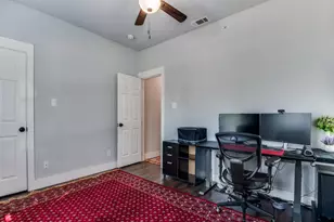 705 Lynnfield Dr, Arlington, TX 76014 - Photo 16