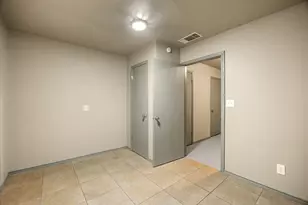 615 Whisper View Cir, Granbury, TX 76049 - Photo 18