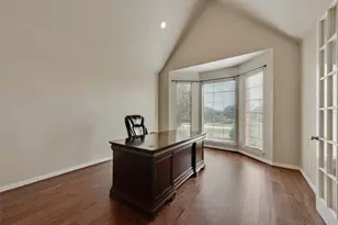 132 Silver Rose Blvd, Burleson, TX 76028 - Photo 6