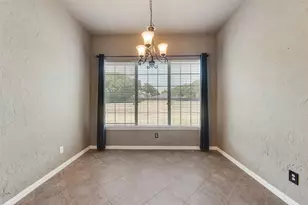 132 Silver Rose Blvd, Burleson, TX 76028 - Photo 10